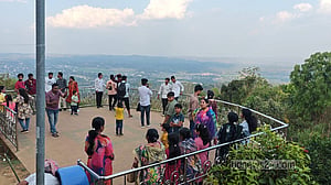 ঈদের ছুটিতে খাগড়াছড়ির পাহাড়-ঝর্ণায় পর্যটকদের ভিড়