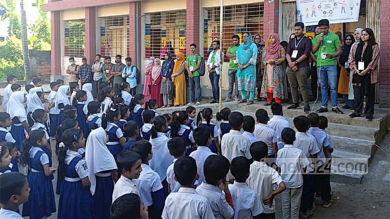প্রাথমিকের শিক্ষার্থীদের পাটের ব্যাগ-পোশাক দেবে সরকার