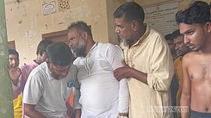 ভিজিএফের তালিকায় অনিয়মের অভিযোগে কুড়িগ্রামে চেয়ারম্যানকে মারধর