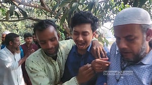 দৌলতদিয়ায় বাস ডুবি: কুষ্টিয়ার চার গ্রামে শোক-মাতম