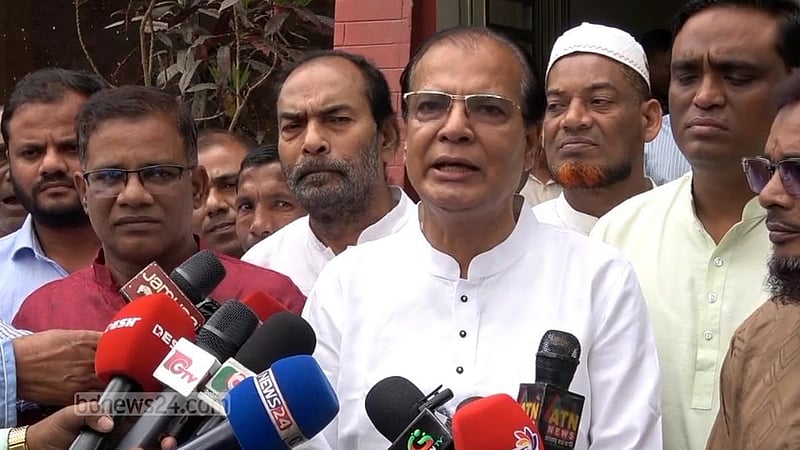 জনগণের সেবায় কোনো অবহেলা সহ্য করা হবে না: ত্রাণমন্ত্রী