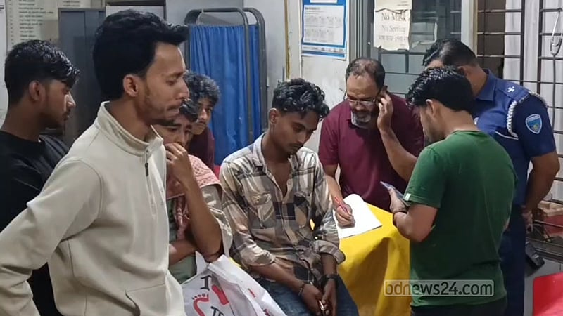 লক্ষ্মীপুরে ঝড়ে ভেঙে পড়া গাছে মোটরসাইকেলের ধাক্কা, চালকের মৃত্যু