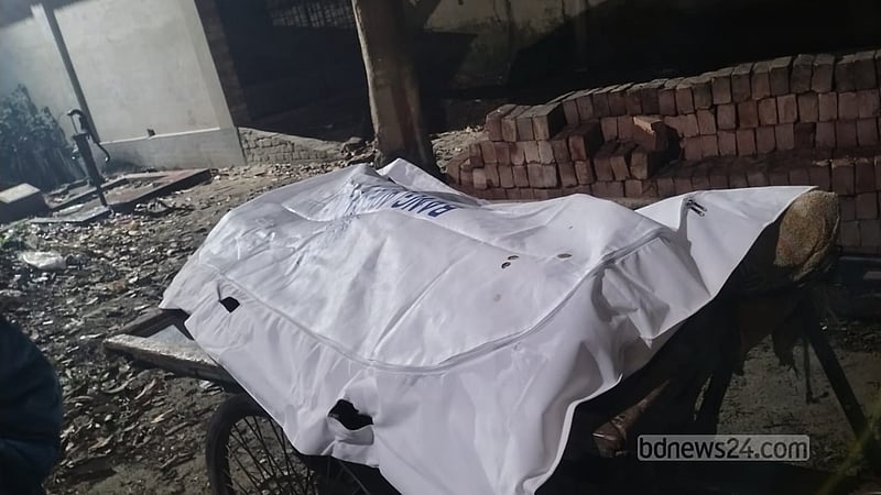 বারবার বল আসায় ক্রিকেট খেলায় নিষেধ, দোকানিকে পিটিয়ে হত্যা