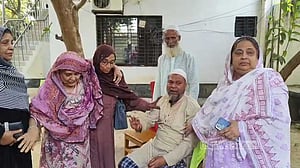 আলভী দোষী না হলে দাফনের আগে আসত: ইকরার বাবা