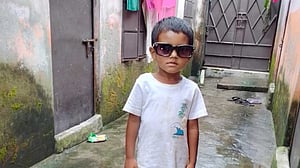 ফতুল্লায় পাইলিংয়ের সময় লোহার পাইপ পড়ে শিশুর মৃত্যু, ‘মীমাংসার চেষ্টা’