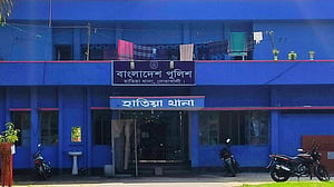 নোয়াখালীতে বিয়ের কথা বলে ডেকে নিয়ে নারীকে ‘দলবেঁধে ধর্ষণ’, মামলা