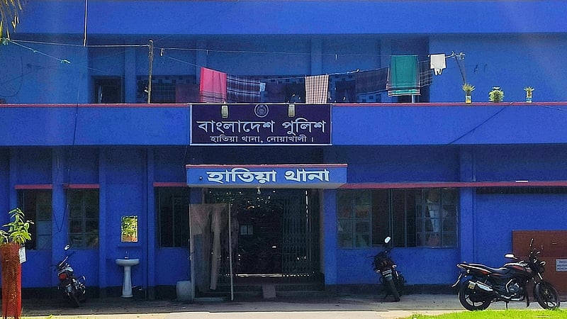 নোয়াখালীতে বিয়ের কথা বলে ডেকে নিয়ে নারীকে ‘দলবেঁধে ধর্ষণ’, মামলা
