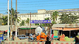 স্ত্রীকে ‘হত্যা করে থানায় হাজির’ স্বামী