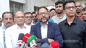 লিফট ছাড়া স্বল্প পরিসরে চালু হবে পিরোজপুর সদর হাসপাতাল: গণপূর্ত প্রতিমন্ত্রী