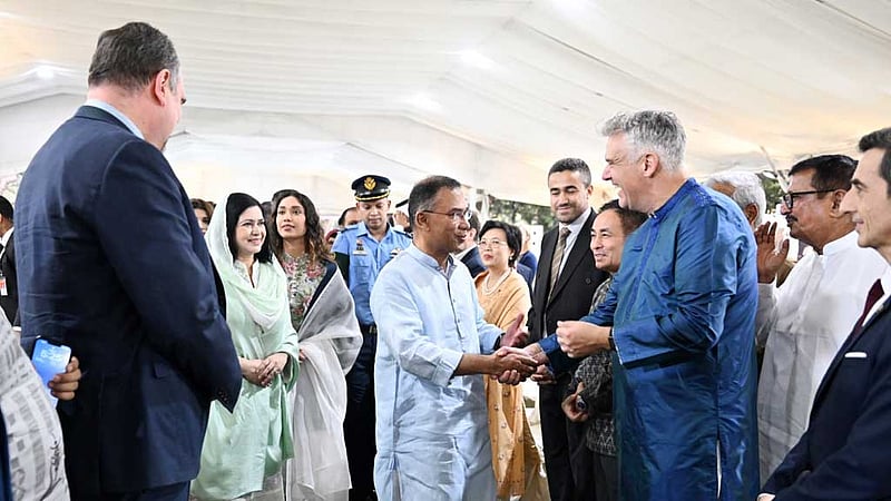 কূটনীতিকদের সঙ্গে প্রধানমন্ত্রীর ইফতার