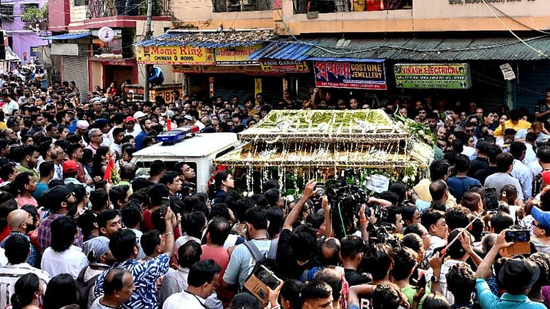 যে মৃত্যু নাড়িয়ে দিল টালিগঞ্জকে