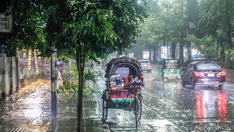 চার বিভাগে কালবৈশাখী, তিন বিভাগে ভারি বৃষ্টির আভাস, কমবে গরম