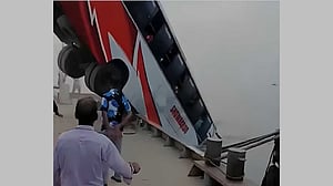 দৌলতদিয়ায় বাস ডু‌বি: মৃতের সংখ্যা বেড়ে ২৬