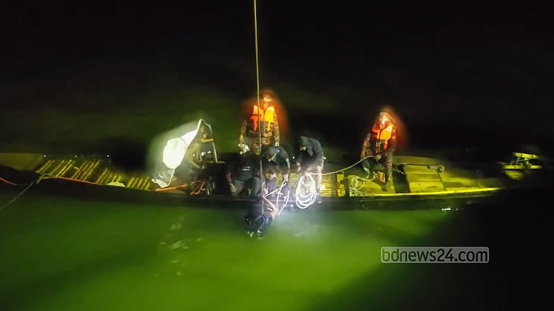 দৌলতদিয়ায় বাস ডুবি: আরও ২ লাশ উদ্ধার
