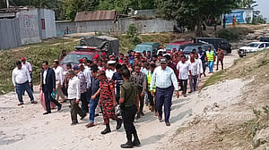 দৌলতদিয়ায় বাস ডু‌বি: ঘাট প‌রিদর্শনে নৌপরিবহন মন্ত্রণালয়ের তদন্ত কমিটি