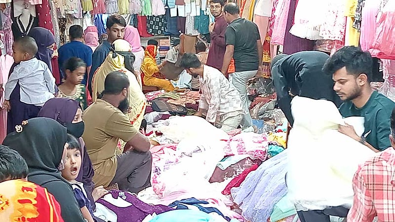 ‘কাপড়ের দাম বেশি কিন্তু হামার আলুর তো দাম নাই’