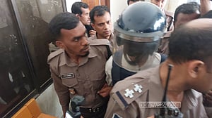 চাঁদাবাজিকাণ্ডে আলোচিত সেই রিয়াদ হত্যাচেষ্টা মামলায় পেলেন জামিন