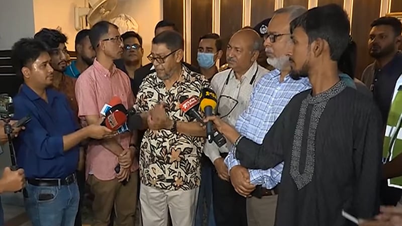 হাসপাতালে অভিযান মঙ্গলবার থেকে, একটি সিলগালা করে হুঁশিয়ারি স্বাস্থ্যমন্ত্রীর