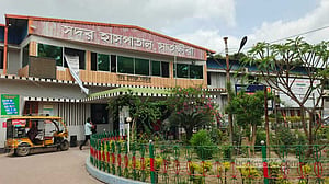 সাতক্ষীরায় চিকিৎসক ও নৈশপ্রহরীর ঝুলন্ত মরদেহ উদ্ধার