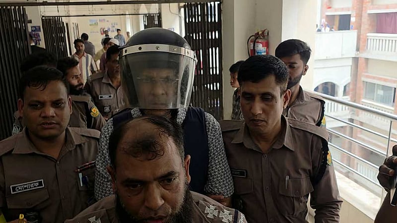 জিজ্ঞসাবাদে ‘গুরুত্বপূর্ণ তথ্য’ মিলেছে, ডিজিএফআইয়ের মামুন ফের ৬ দিনের রিমান্ডে