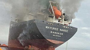 দীর্ঘ হচ্ছে ইরান যুদ্ধ, চাপ বাড়ছে গ্যাস মজুদে