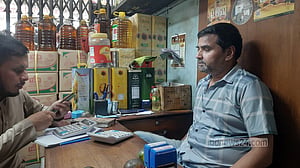 রোজার শুরু থেকে সরবরাহ সংকট, সয়াবিন নিয়ে নানা অভিযোগ