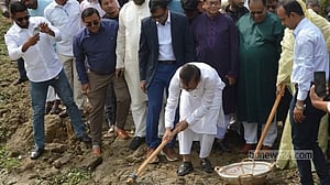 খুচরা-পাইকারিতে দামের তারতম্য স্বাভাবিক রাখতে সরকার সতর্ক: বাণিজ্যমন্ত্রী