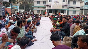 শাহজালাল মাজারে একসঙ্গে ইফতার, ঘুচে যায় ‘দূরত্বের দেয়াল’