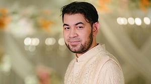 সুস্থ হয়ে বাসায় ফিরেছেন গায়ক তানজীব