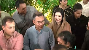 যমুনায় ঈদ শুভেচ্ছা বিনিময়ে প্রধানমন্ত্রী