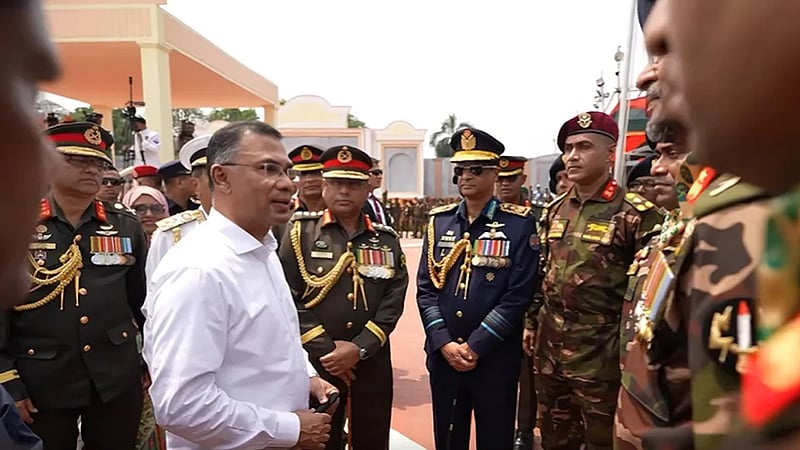 কুচকাওয়াজ দেখে মুগ্ধ প্রধানমন্ত্রী, জানালেন শুভেচ্ছা