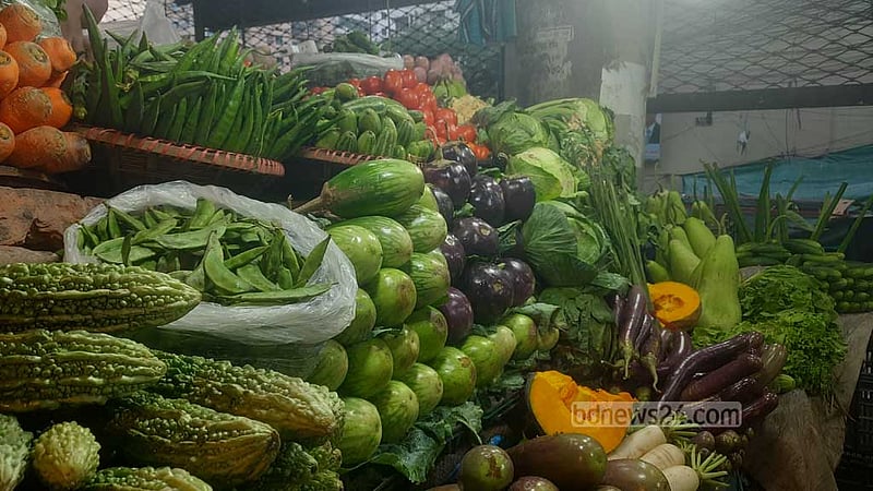 ঈদের পর পাতে সবজির চাহিদা, বিক্রি আগের দরেই