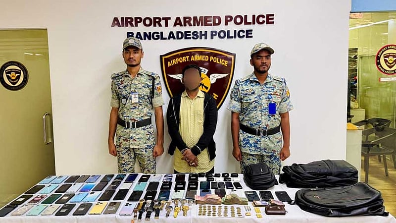শাহজালালে এপিবিএনের অভিযানে ‘অজ্ঞানপার্টির হোতা’ গ্রেপ্তার