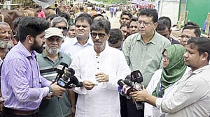 পশুর দাম স্বচ্ছ করতে ‘লাইভ ওয়েট’ পদ্ধতিতে গুরুত্বারোপ মন্ত্রীর
