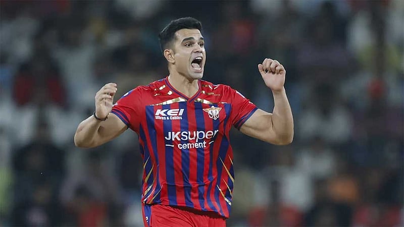 অবশেষে নতুন দলে প্রথম ম্যাচ, ছেলেকে নিয়ে গর্বিত সাচিন টেন্ডুলকার