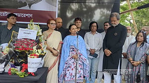 বাবা দেখতেই পেল না কতজন তাকে ভালোবাসে: আতাউর রহমানের মেয়ে
