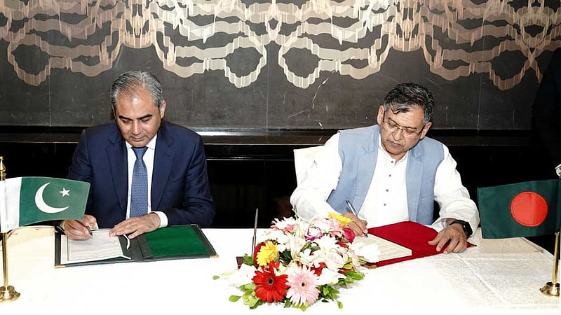 মাদক পাচার রোধে বাংলাদেশ ও পাকিস্তানের সমঝোতা স্মারক