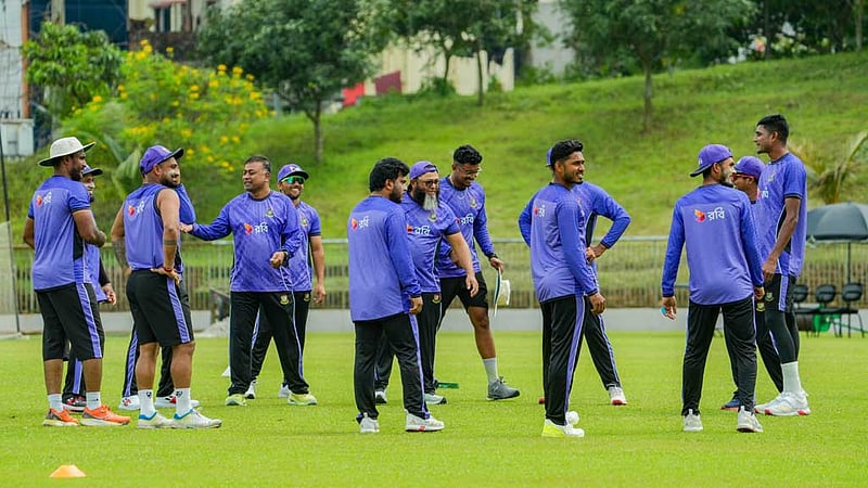 সিলেটের সবুজে রঙিন উৎসবের অপেক্ষা