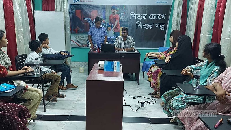 বরগুনায় শিশু সাংবাদিকতার কর্মশালা
