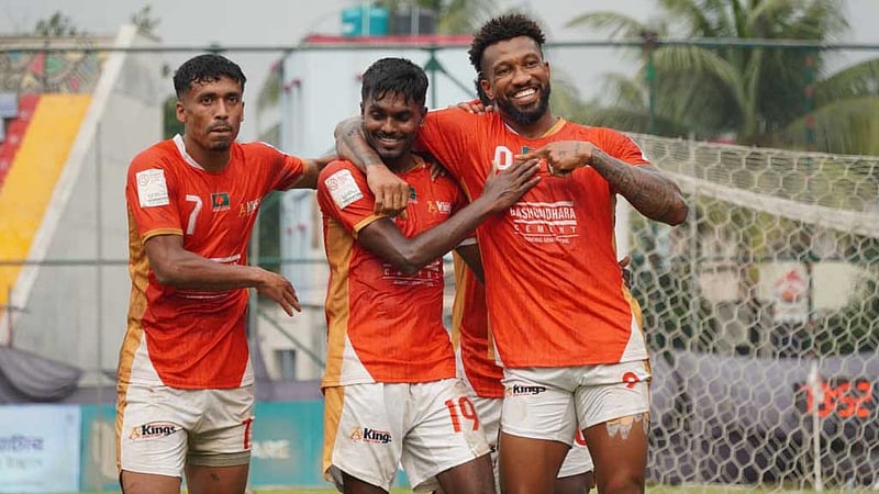 রাকিব-দোরিয়েলতনের নৈপুণ্যে ফাইনালে কিংস