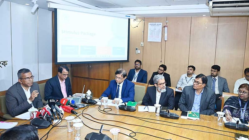 ব্যাংক খাত থেকে ‘চুরি হওয়া’ পুরো টাকাই পাচার হয়ে গেছে: গভর্নর