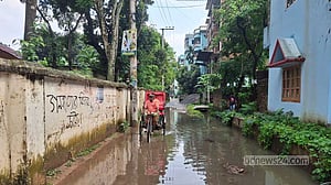 ব্রাহ্মণবাড়িয়া পৌরসভায় ২ দশক ধরে সংস্কারহীন সড়কে ভোগান্তি