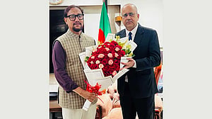 মেয়র শাহাদাতের সঙ্গে ভারতীয় সহকারী হাই কমিশনারের সাক্ষাৎ