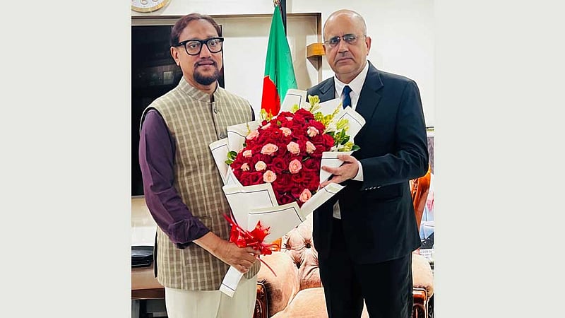 মেয়র শাহাদাতের সঙ্গে ভারতীয় সহকারী হাই কমিশনারের সাক্ষাৎ