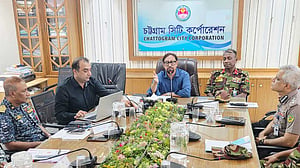 চট্টগ্রামের ড্রেনেজ ব্যবস্থায় বাধা দখল, হকার ও প্লাস্টিক বর্জ্য: মেয়র