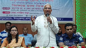 মন্ত্রীর বেতন দিয়ে সংসার চলে না, তাই রোগী দেখি: সমাজকল্যাণ মন্ত্রী