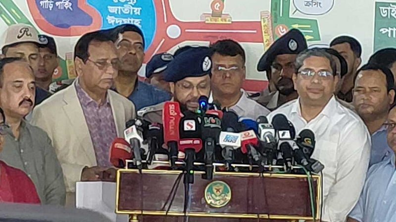 জাতীয় ঈদগাহে ‘বহুমাত্রিক’ নিরাপত্তা ব্যবস্থা নেওয়া হয়েছে: ডিএমপি কমিশনার