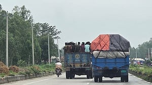 মোটামুটি স্বস্তিতেই সড়কের ঈদযাত্রা শুরু