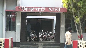 দিনাজপুরে ট্রাক চাপায় মোটরসাইকেলের ৩ আরোহী নিহত