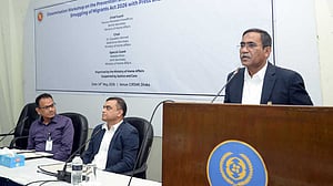 মানব পাচার প্রতিরোধে গণমাধ্যম কর্মীদের ভূমিকা রাখতে হবে: স্বরাষ্ট্র সচিব
